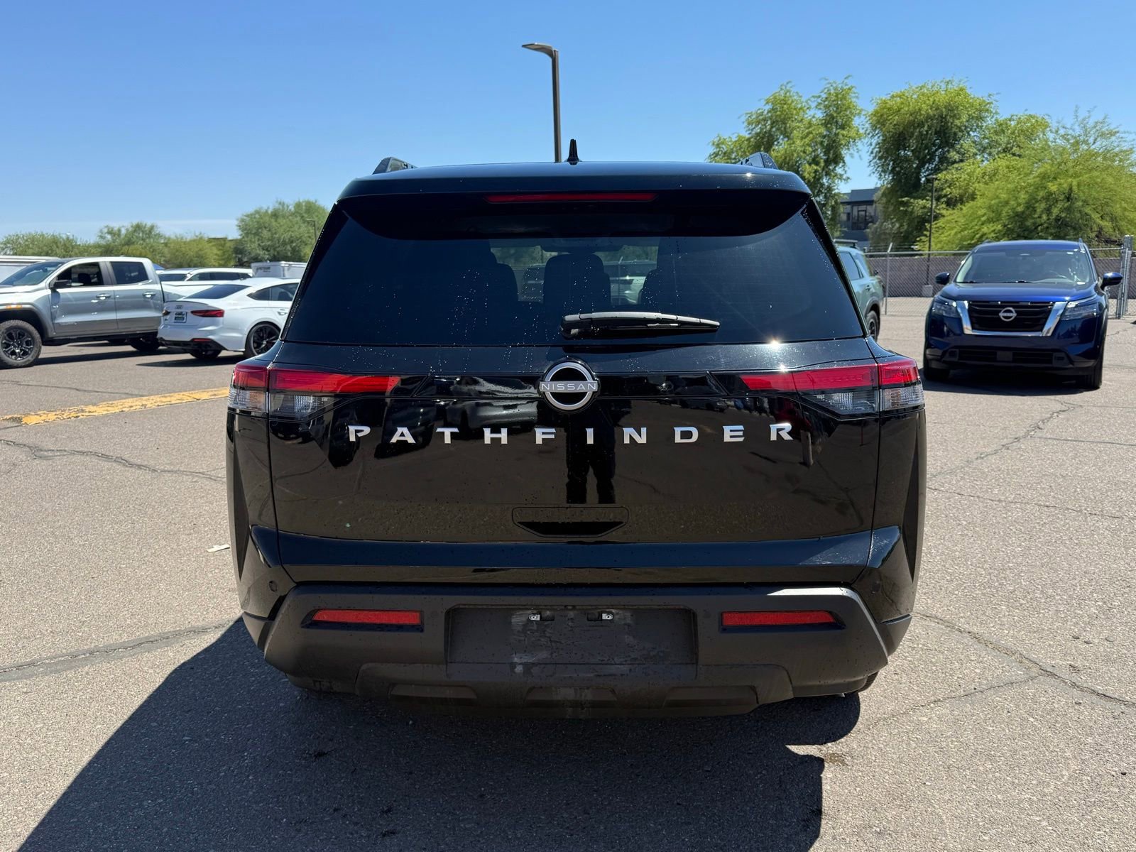 Certified 2025 Nissan Pathfinder SV image 6