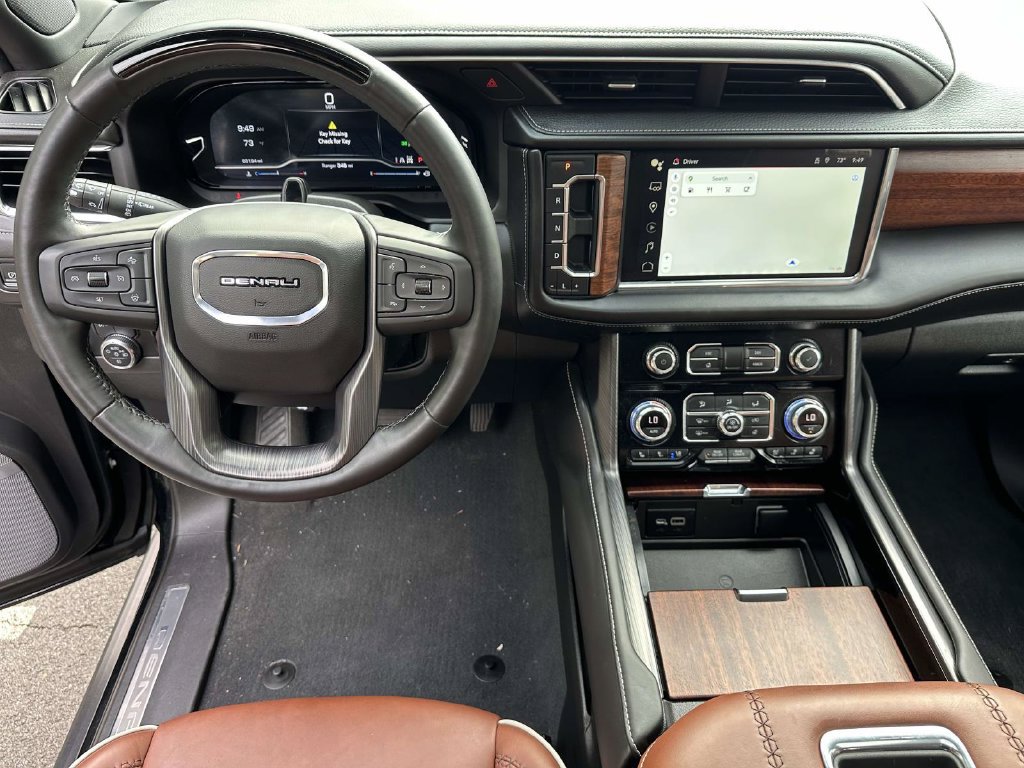 Used 2023 GMC Yukon Denali Ultimate AWD/4WD image 31