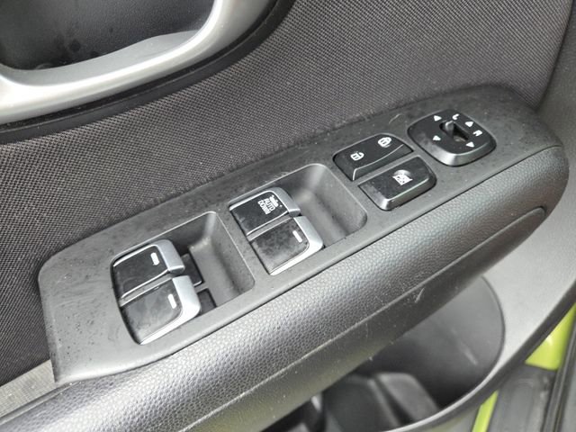 Used 2018 Kia Soul FWD image 7