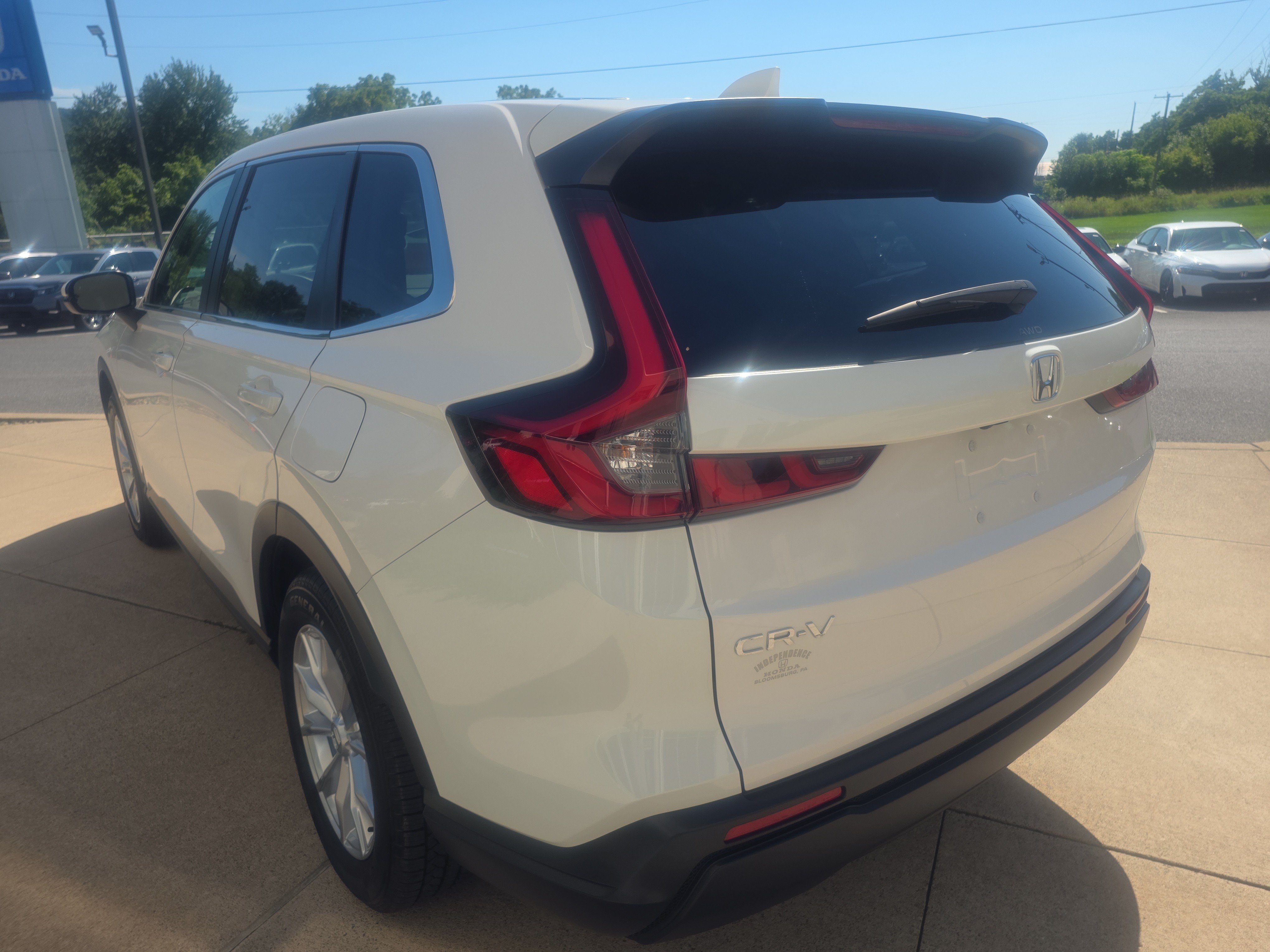 Used 2024 Honda CR-V EX image 7