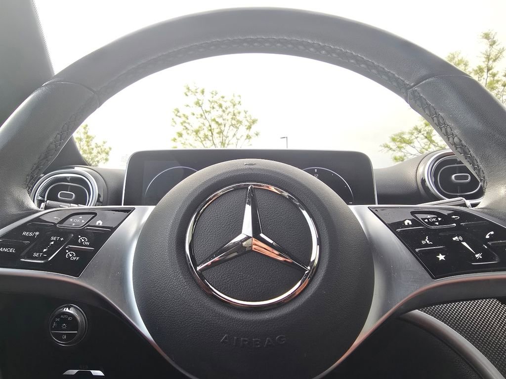 Used 2022 Mercedes-Benz C 300 4MATIC Sedan image 28