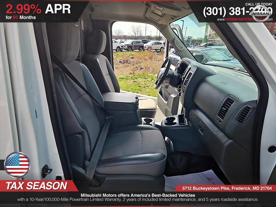 Used 2019 Nissan NV 2500 SV w/ Navigation Package image 11