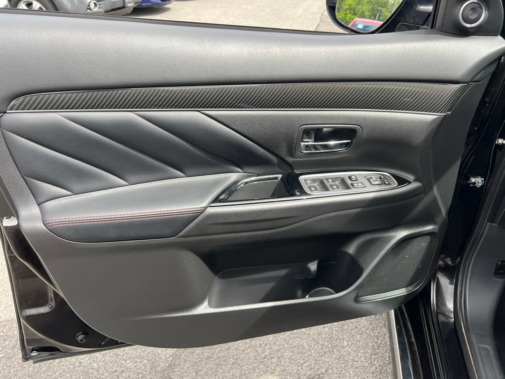 Used 2022 Mitsubishi Outlander GT AWD/4WD image 21