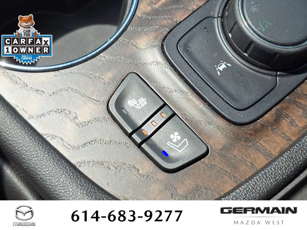 Used 2021 GMC Acadia Denali w/ Denali Technology Package FWD image 35