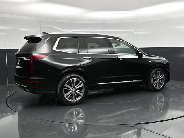 Used 2020 Cadillac XT6 Premium Luxury FWD image 2
