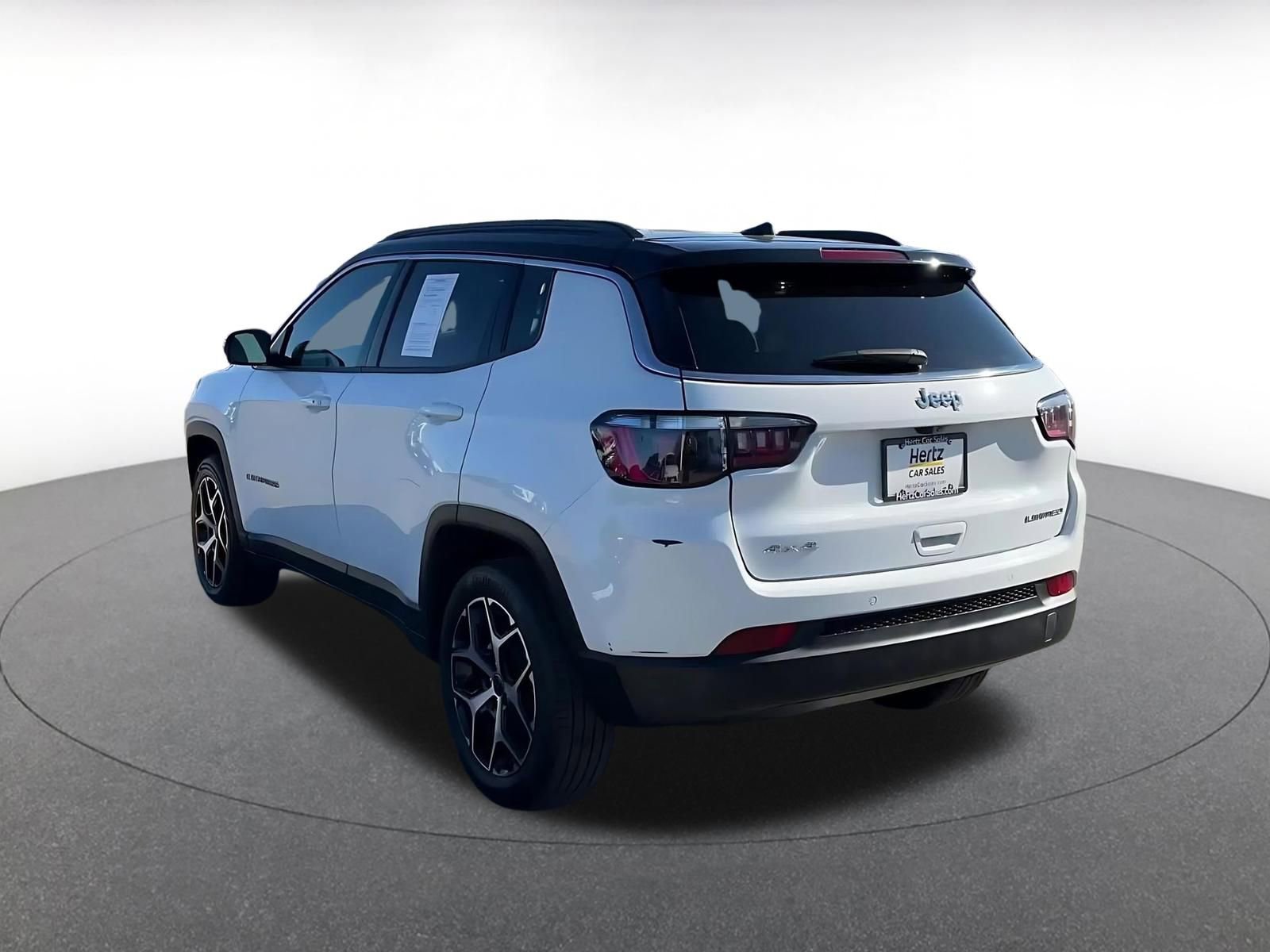 Used 2025 Jeep Compass Limited AWD/4WD image 11