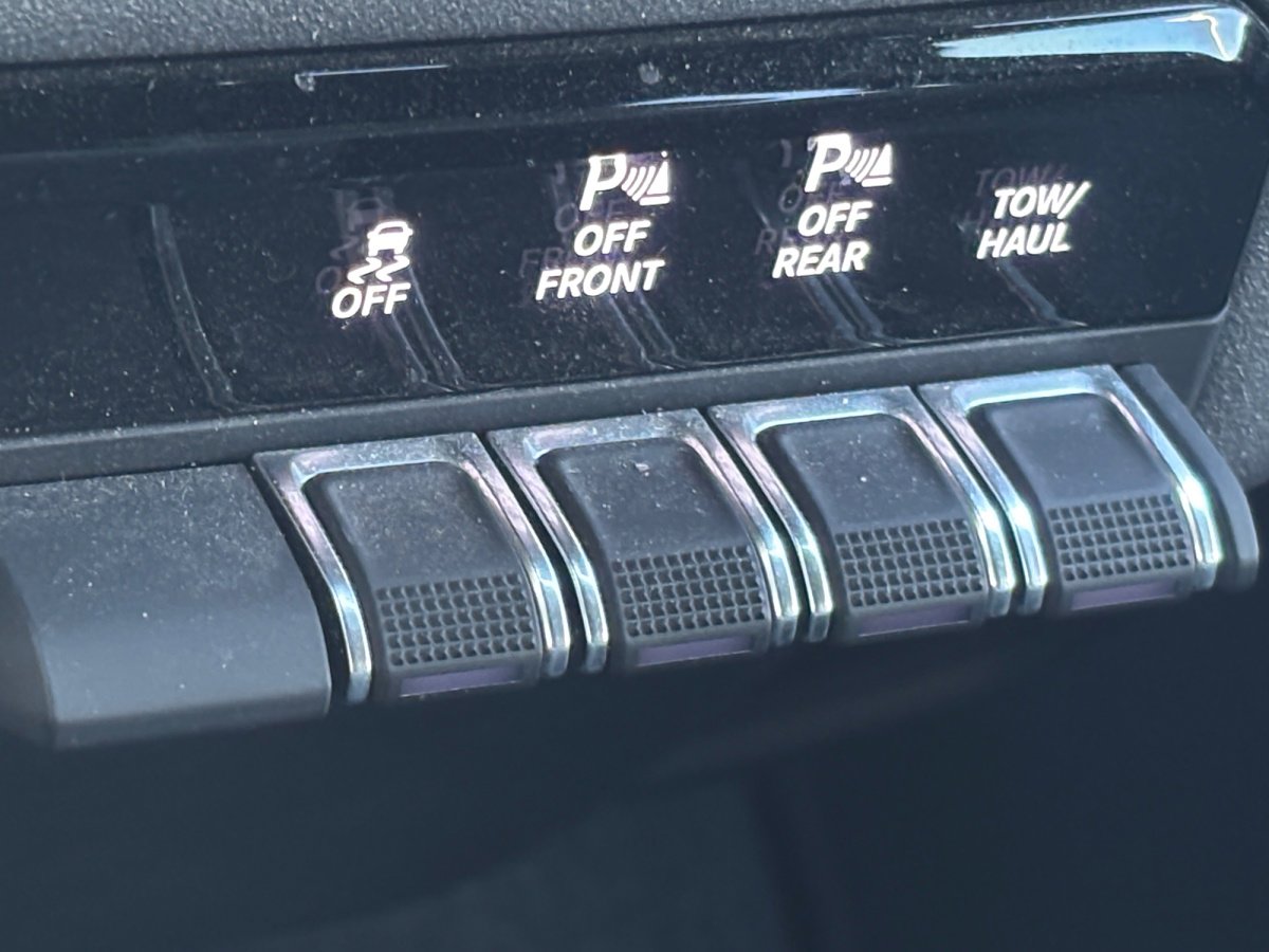 Used 2025 RAM 1500 Tradesman w/ Night Edition AWD/4WD image 34