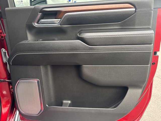 Used 2024 GMC Sierra 3500 Denali w/ Technology Package image 12