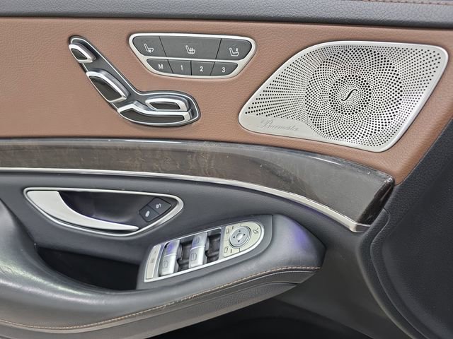 Used 2016 Mercedes-Benz S 550 Sedan image 27