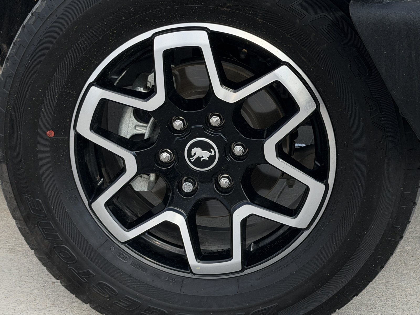 Used 2024 Ford Bronco Outer Banks AWD/4WD image 10