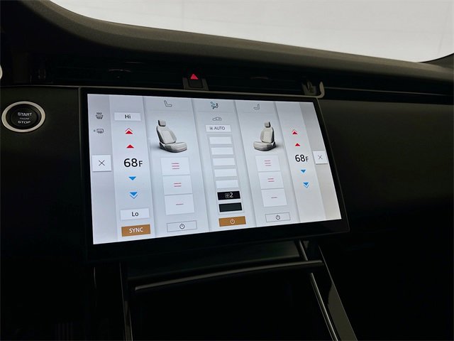 Used 2025 Land Rover Range Rover Evoque Dynamic SE image 18