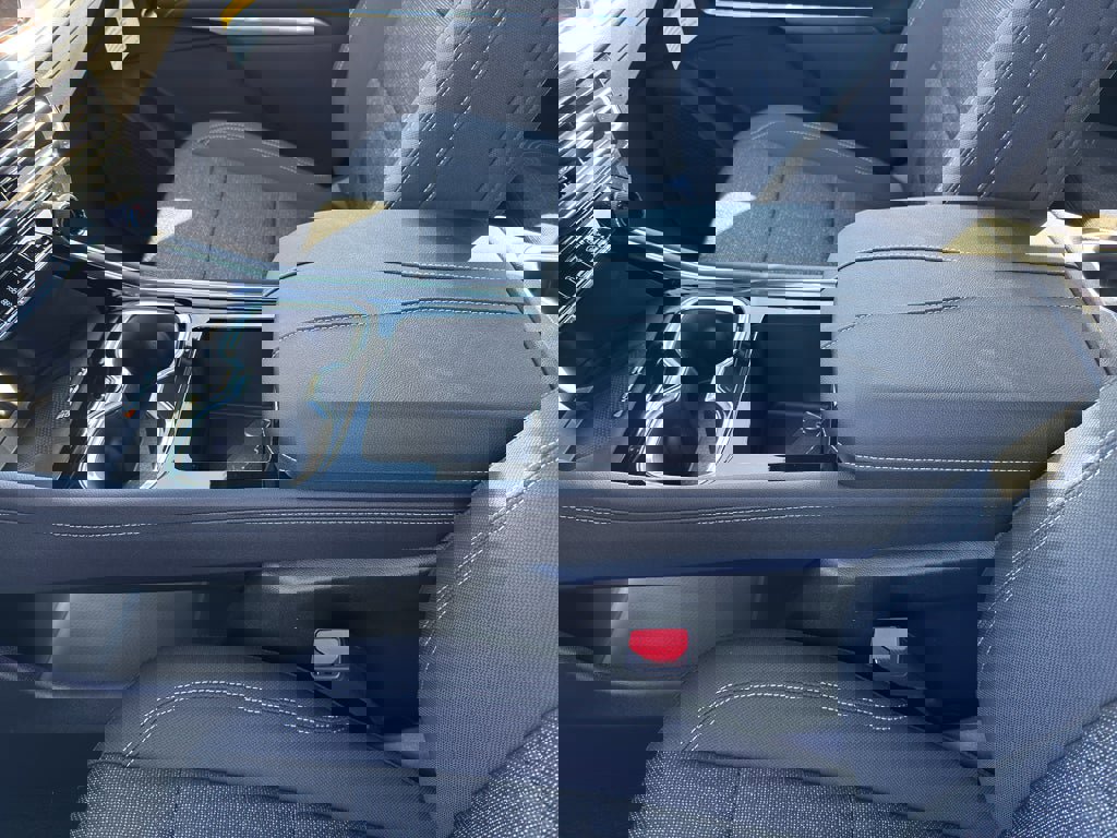 New 2026 Chevrolet Traverse LT image 14