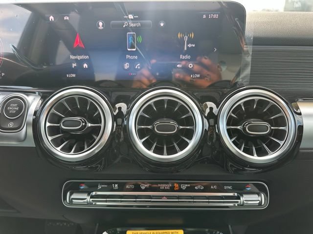 New 2026 Mercedes-Benz GLB 250 4MATIC image 31