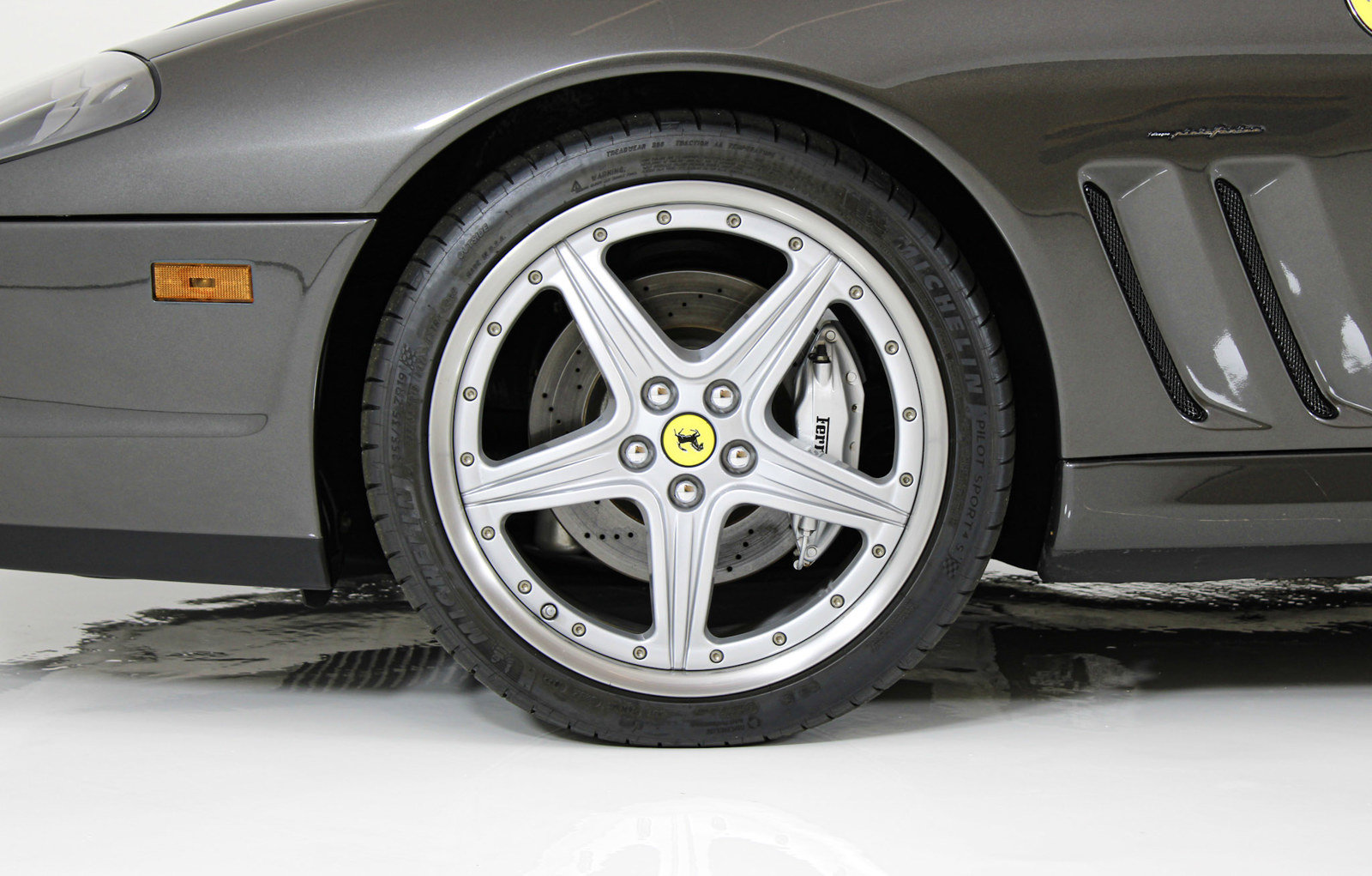 Used 2003 Ferrari 575M Maranello RWD image 17