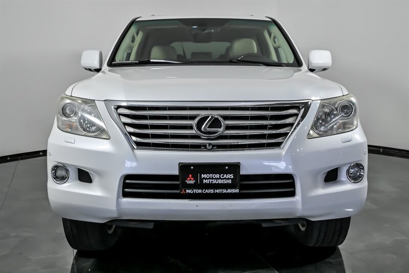 Used 2009 Lexus LX 570 4WD image 4