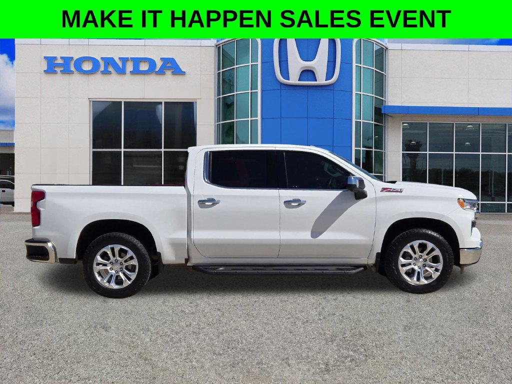 Used 2023 Chevrolet Silverado 1500 LTZ AWD/4WD image 2