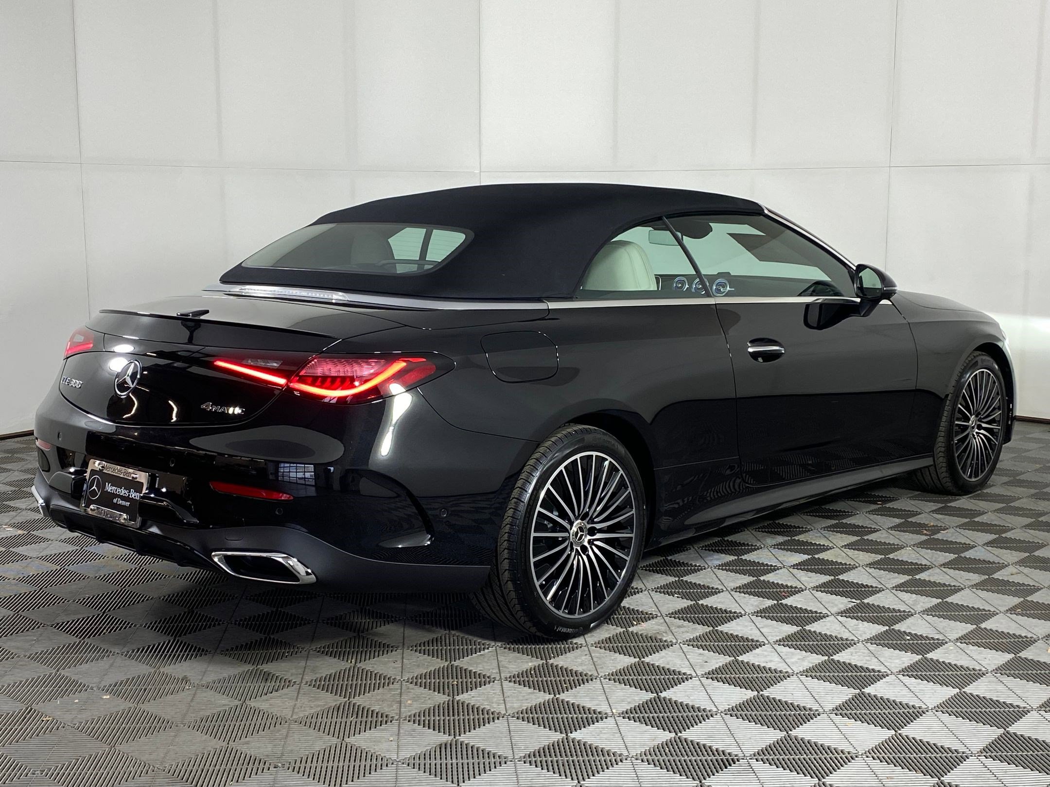 New 2026 Mercedes-Benz CLE 300 4MATIC Cabriolet image 8
