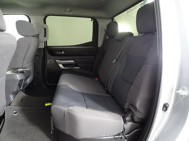 Used 2022 Toyota Tundra SR5 w/ SR5 Convenience Package AWD/4WD image 11