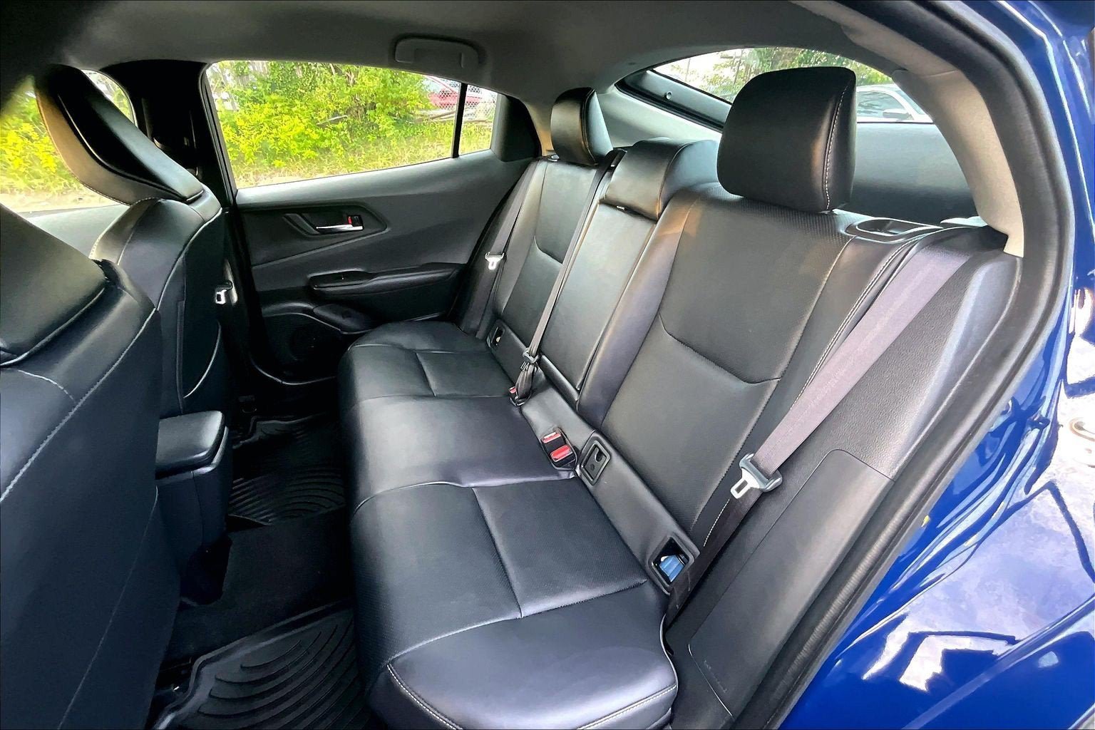 Used 2025 Toyota Prius XLE FWD image 24