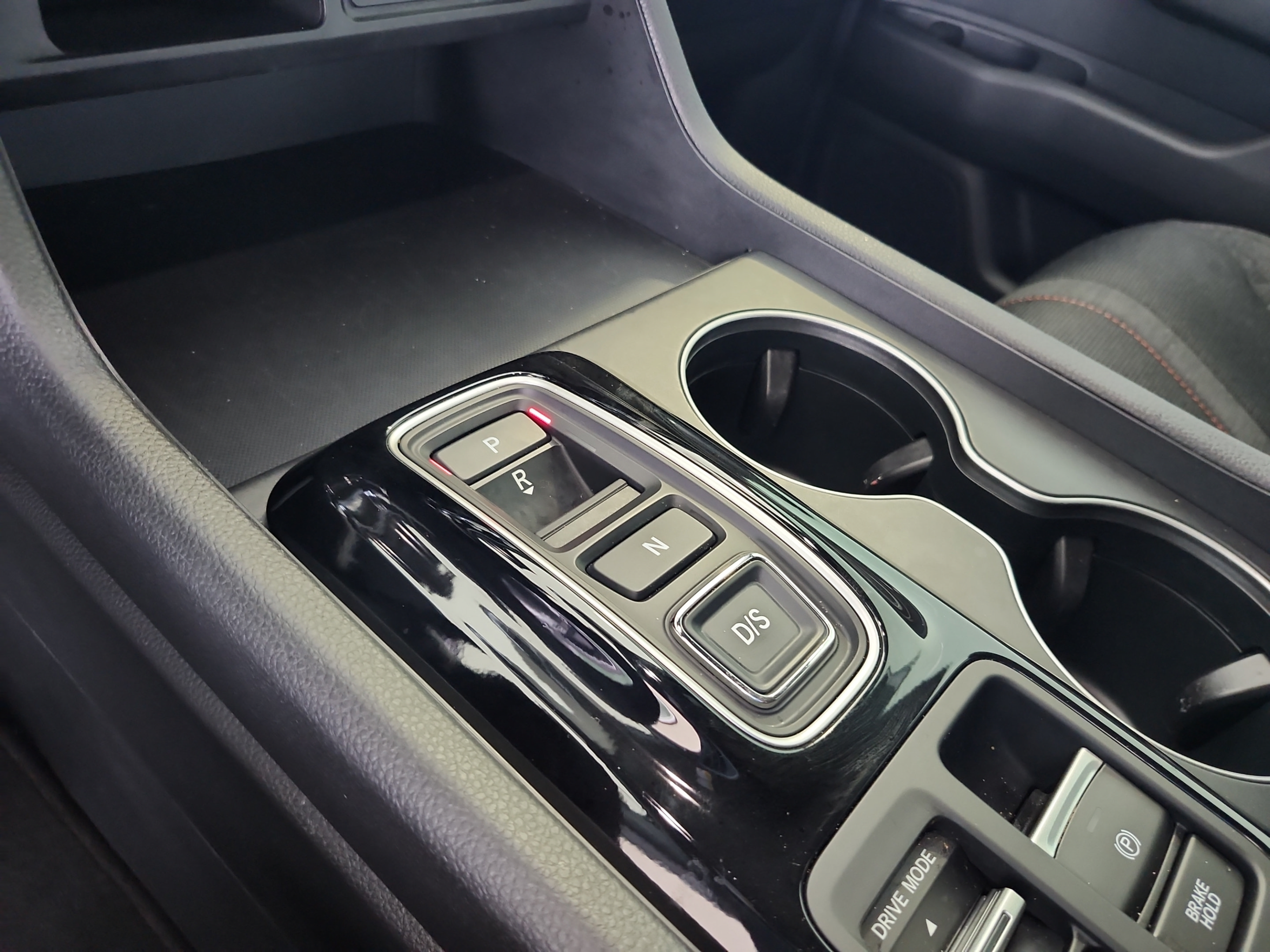 Certified 2024 Honda Pilot Sport image 15