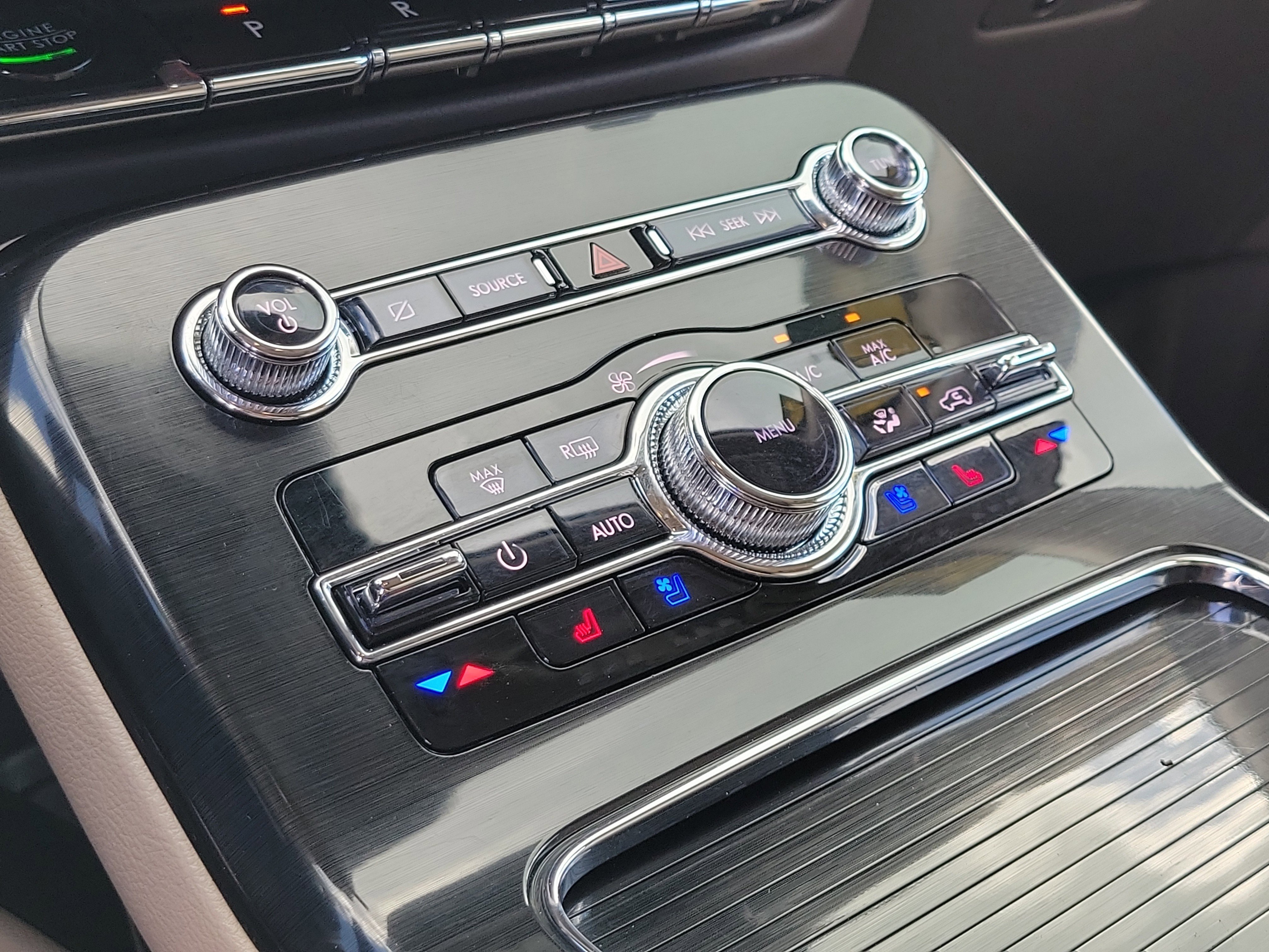 Used 2022 Lincoln Nautilus Reserve w/ Equipment Group 201A image 28