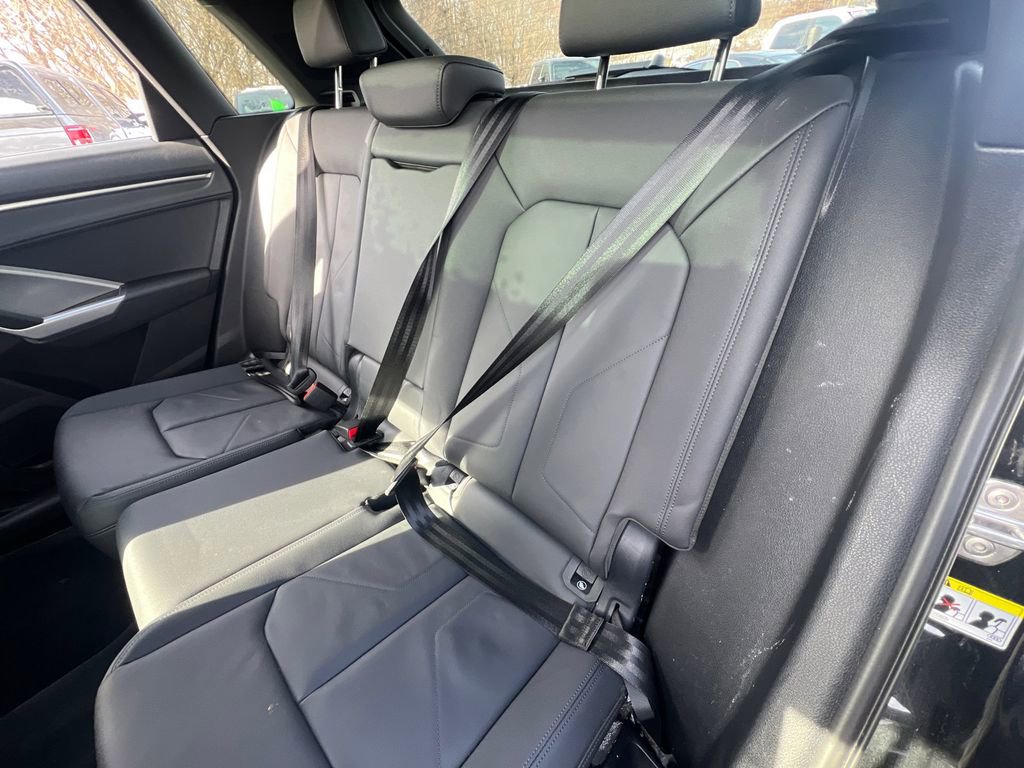 Used 2025 Audi Q3 2.0T Premium image 30