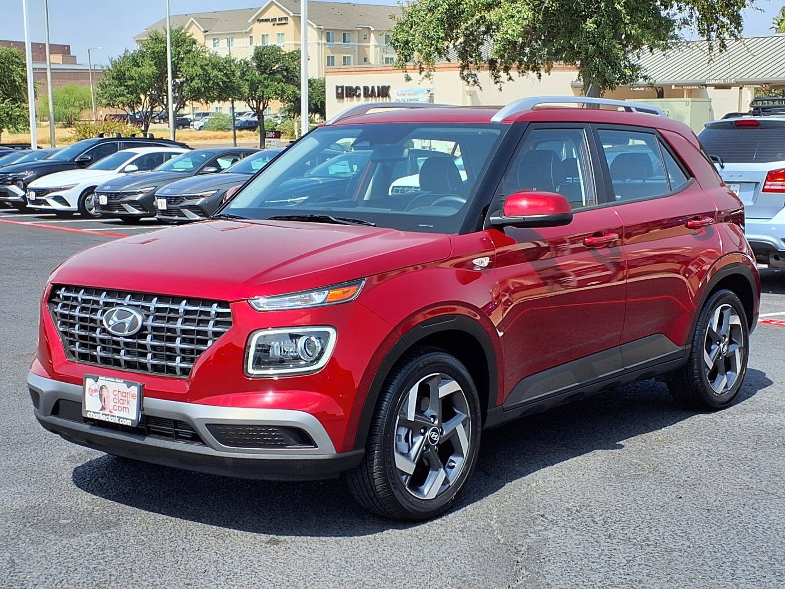 Certified 2025 Hyundai Venue Limited FWD video 1