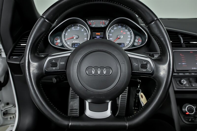 Used 2011 Audi R8 V8 AWD/4WD image 23