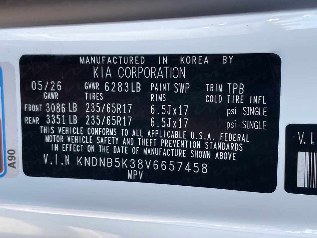 New 2027 Kia Carnival FWD image 34