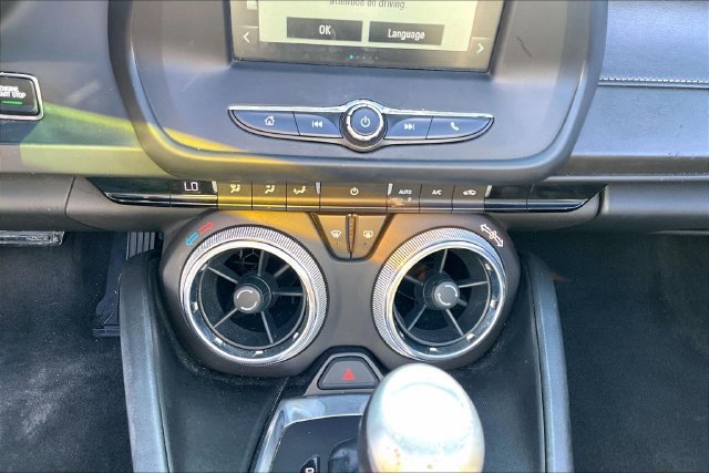 Used 2018 Chevrolet Camaro LT RWD image 14