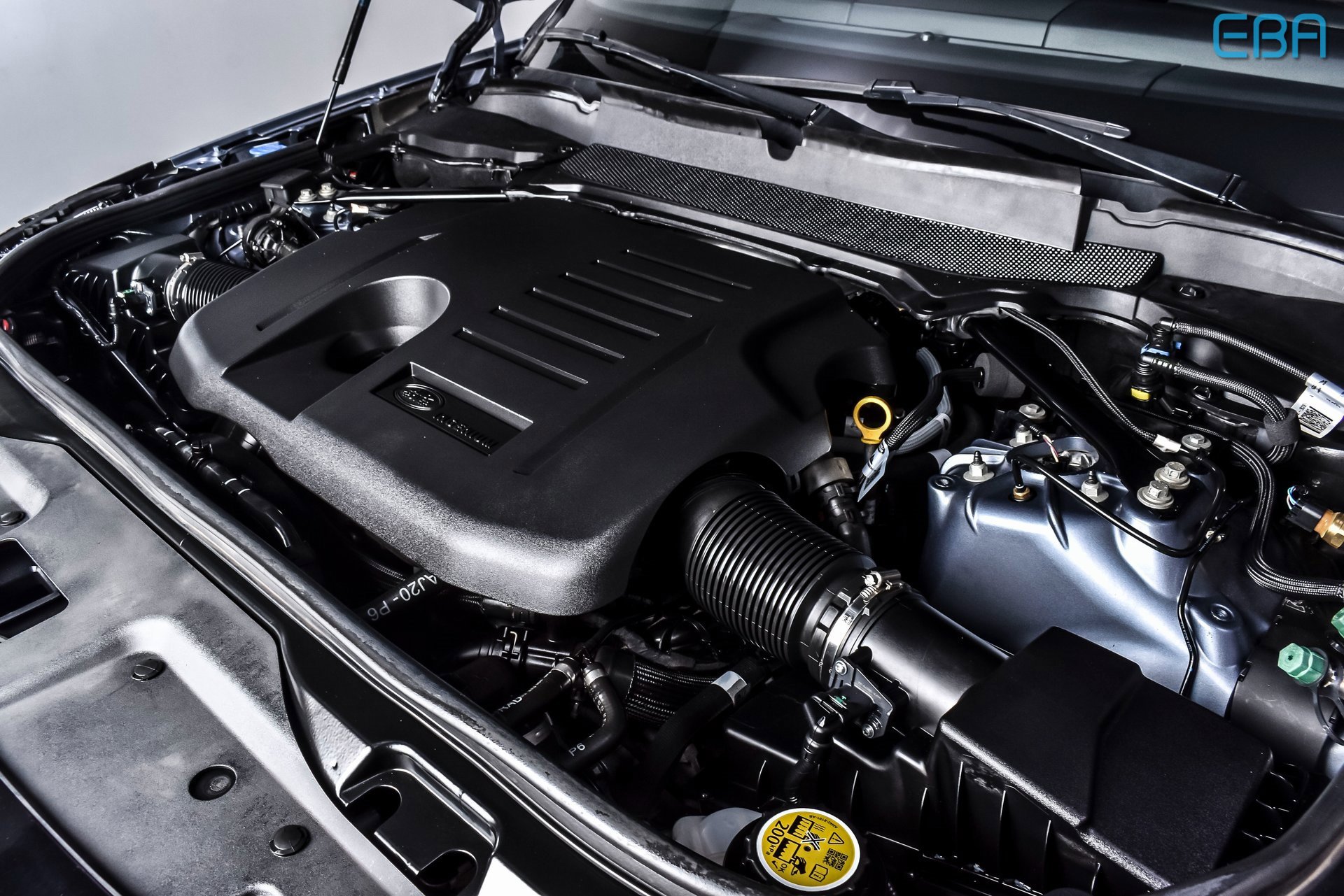 Used 2023 Land Rover Discovery S R-Dynamic image 13