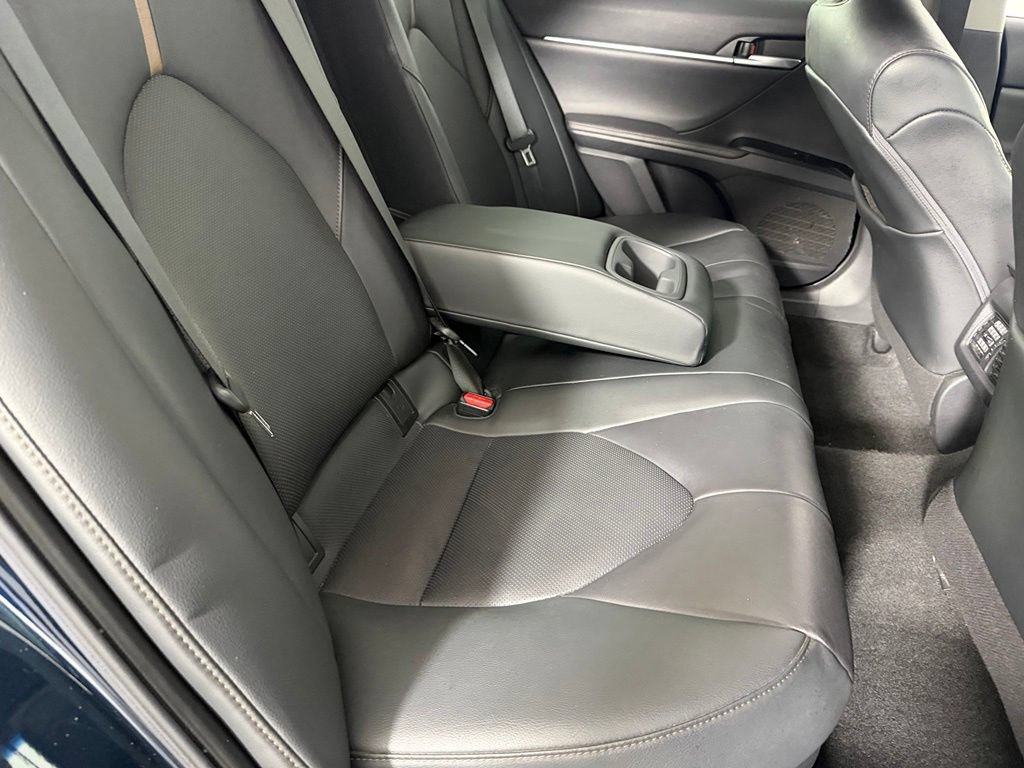 Used 2020 Toyota Camry XLE w/ Carpet Mat Package FWD image 27