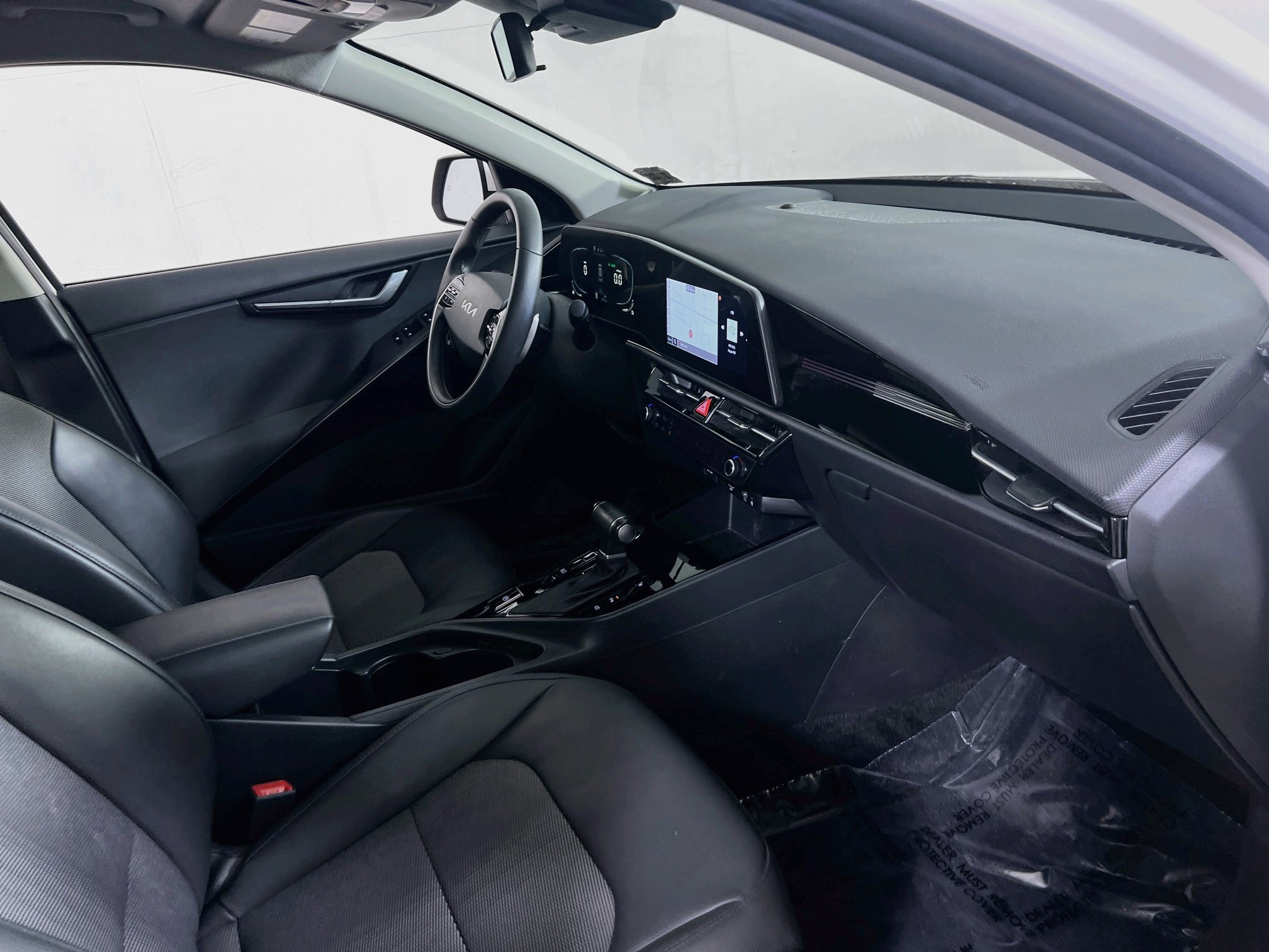 Used 2023 Kia Niro EX FWD image 28