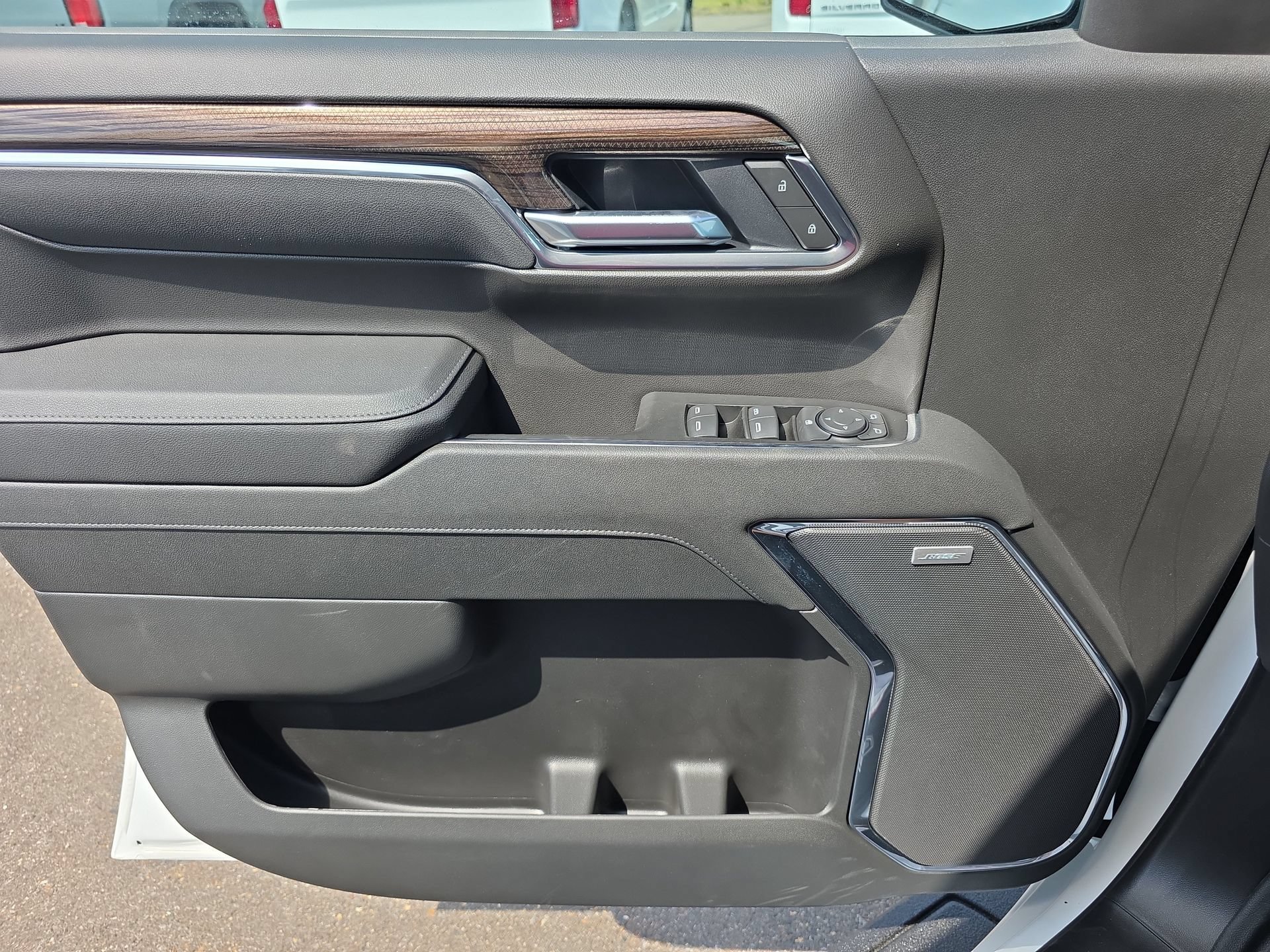 New 2026 Chevrolet Silverado 1500 LT Trail Boss w/ Convenience Package II AWD/4WD image 17