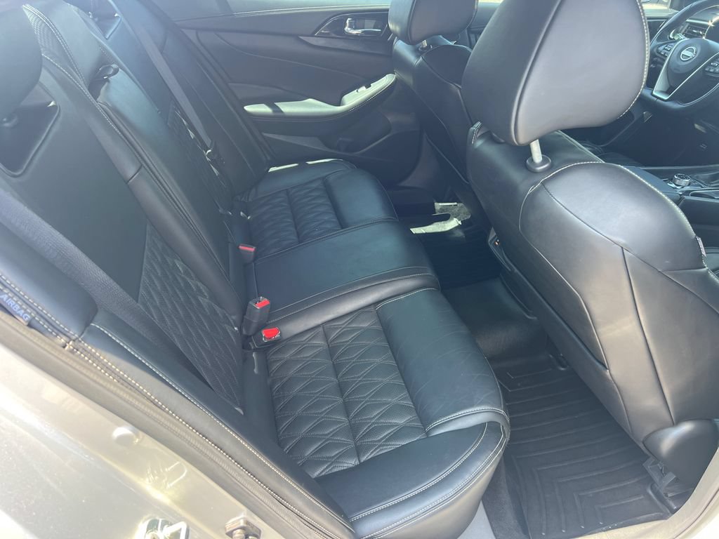 Used 2023 Nissan Maxima Platinum w/ Sport Mat Group FWD image 16
