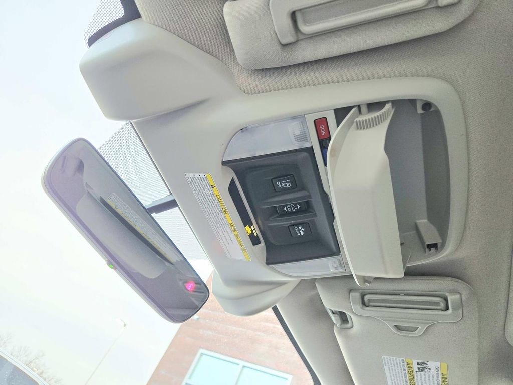 Used 2020 Subaru Forester Limited image 34