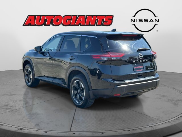 Used 2024 Nissan Rogue SV AWD/4WD image 6