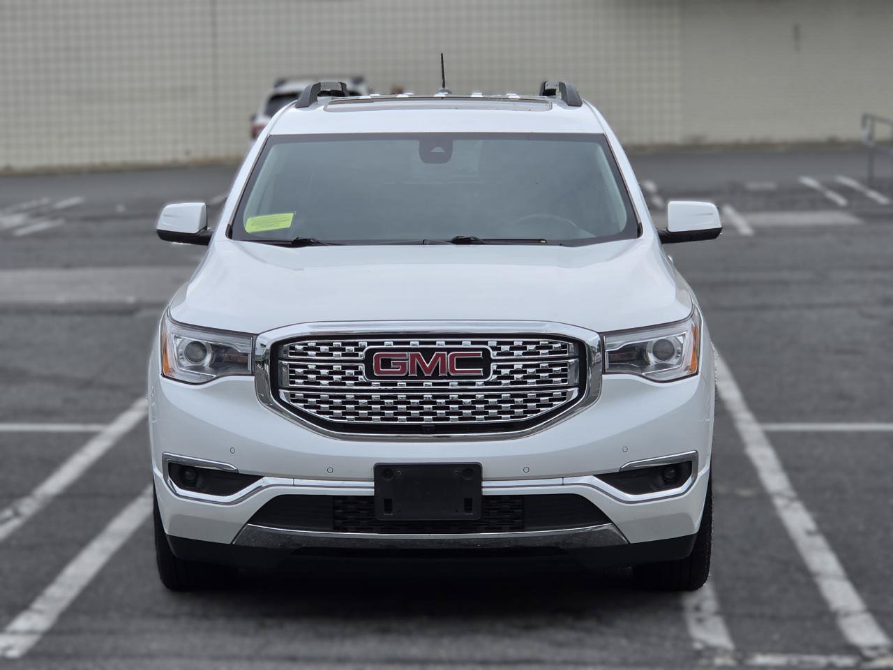 Used 2017 GMC Acadia Denali w/ Technology Package AWD/4WD image 2