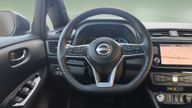 Used 2025 Nissan Leaf SV Plus FWD image 9