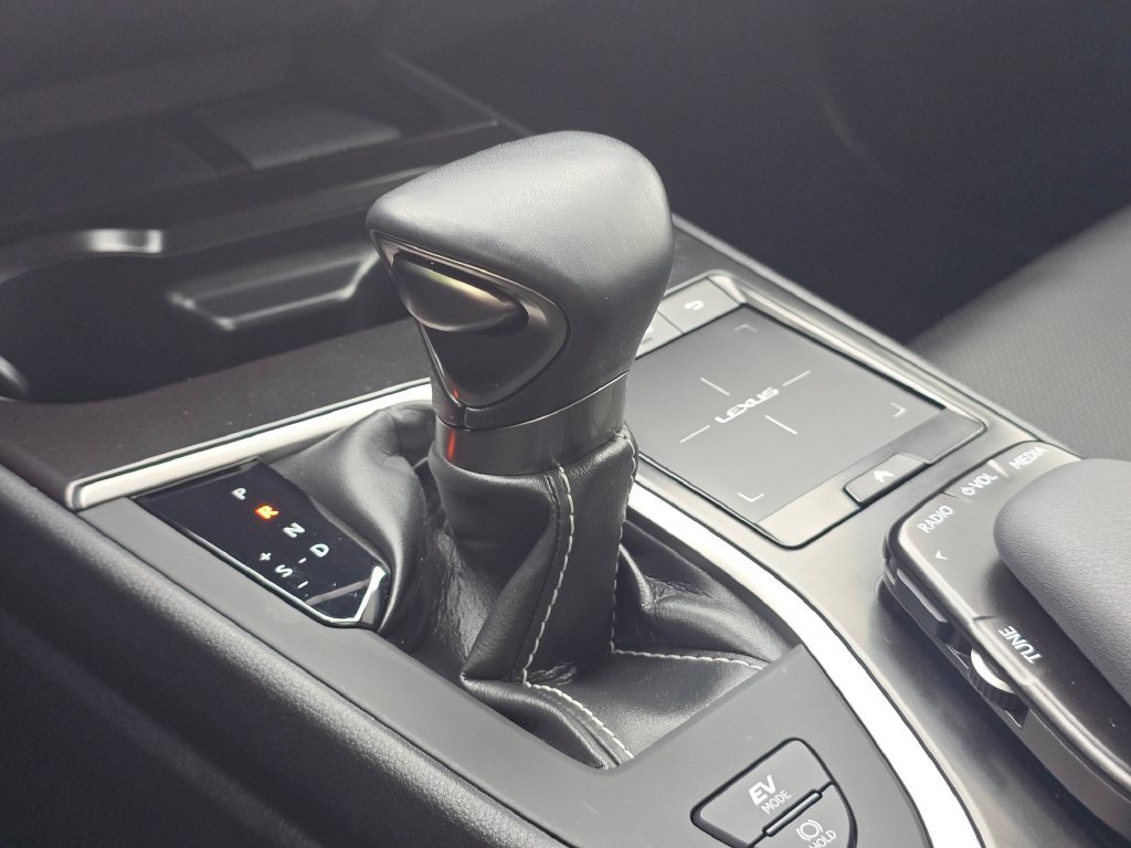 Certified 2020 Lexus UX 250h w/ Premium Package AWD/4WD image 23