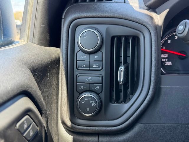Used 2023 Chevrolet Silverado 1500 Custom AWD/4WD image 35