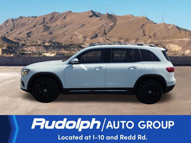 Used 2023 Mercedes-Benz GLB 250 4MATIC w/ Premium Package image 2
