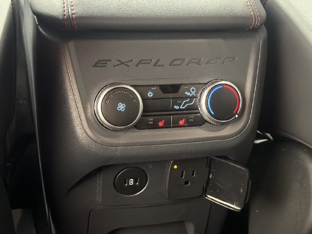 Used 2026 Ford Explorer ST-Line w/ ST-Line Street Pack RWD image 19