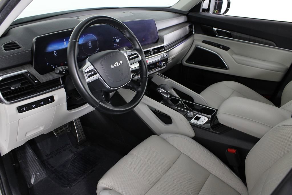 Used 2023 Kia Telluride SX image 17