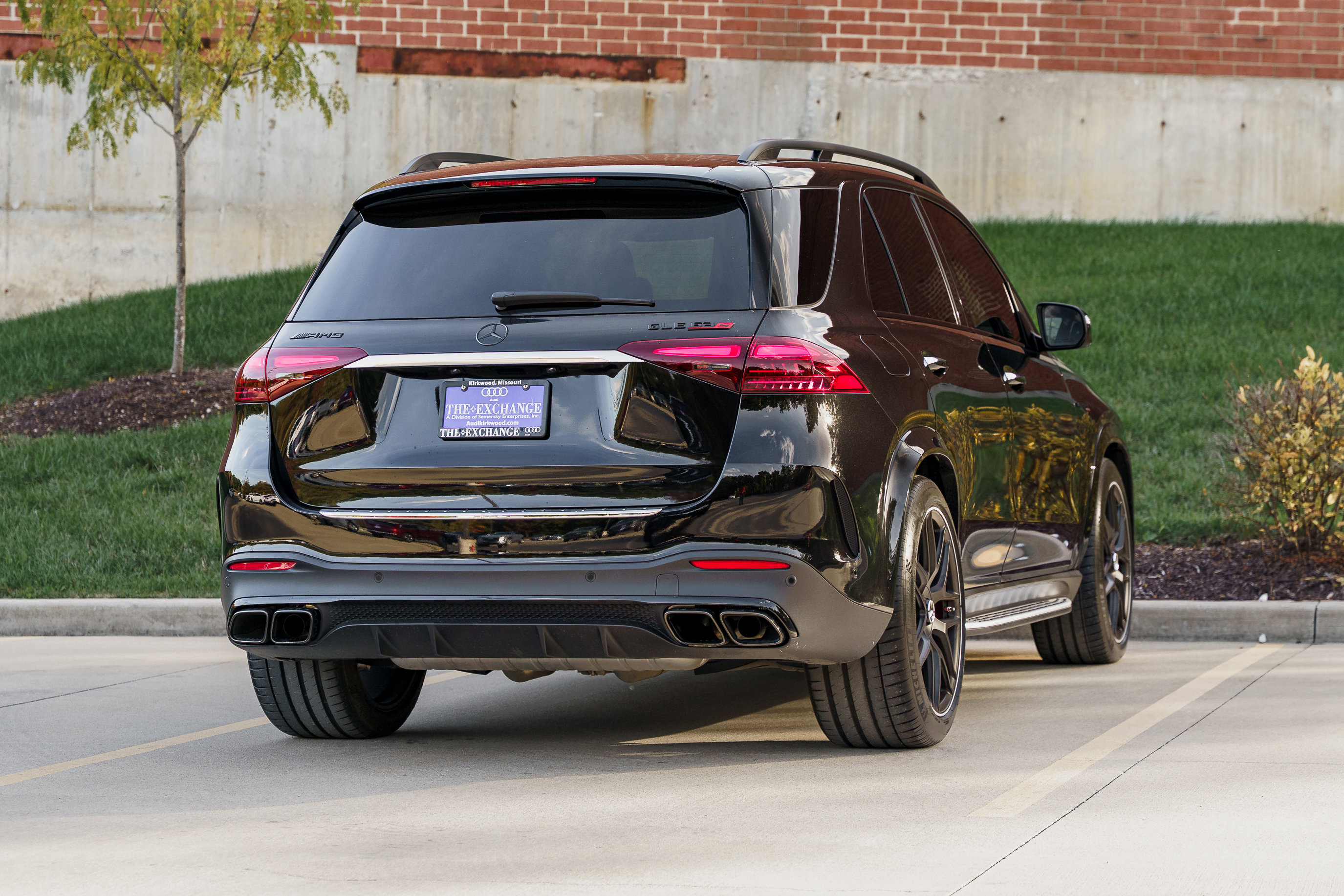 Used 2025 Mercedes-Benz GLE 63 AMG S image 4