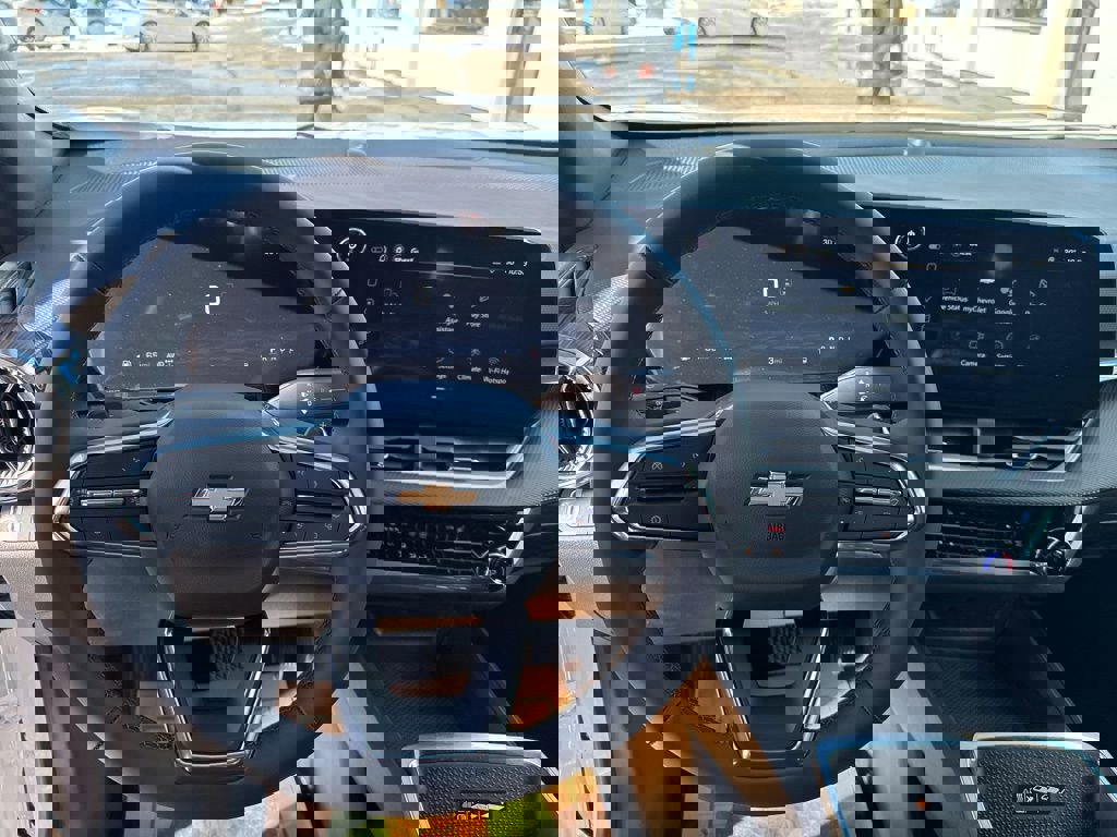 New 2026 Chevrolet Equinox LT w/ Convenience Package II image 19