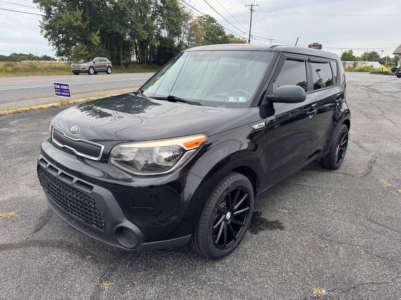 Used 2015 Kia Soul FWD image 1