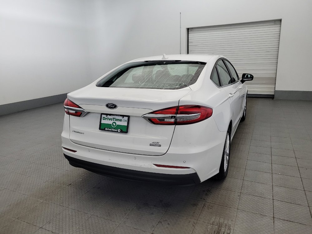 Used 2020 Ford Fusion SE FWD image 7