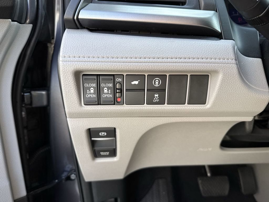 Used 2023 Honda Odyssey EX-L image 57