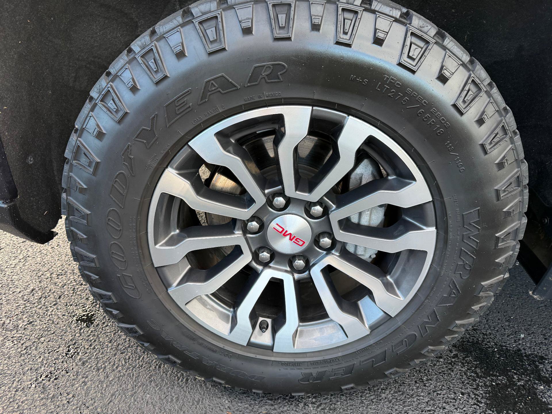 Certified 2022 GMC Sierra 1500 AT4 w/ AT4 Premium Package AWD/4WD image 10